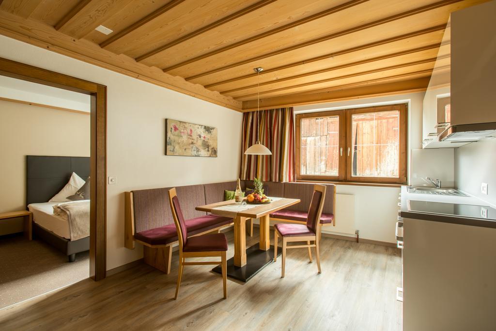 Appartamento Haus Am Brunnen Samnaun Esterno foto